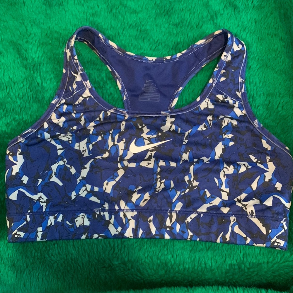 Medium Nike Dri-fit sports bra